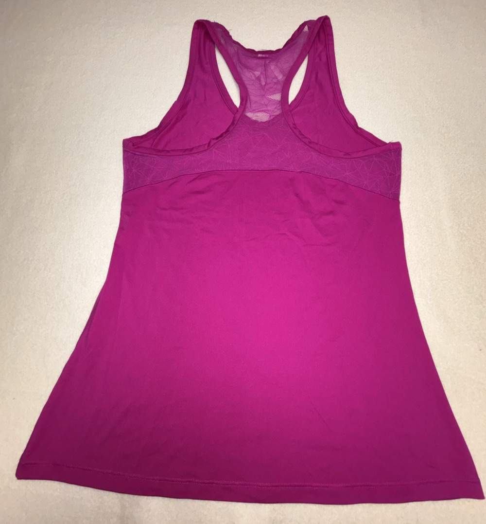 Under Armour Women's S Sleeveless Lacey Workout Raceback Tank Top Fuschia